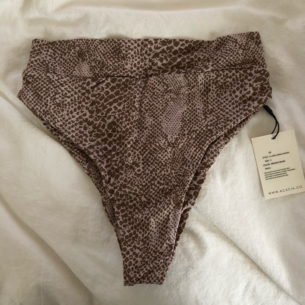 BNWT ACACIA G Land brown snake bottom - S
